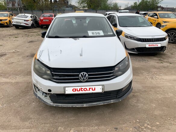 2019 Volkswagen Polo V Рестайлинг, белый, 734400 рублей - вид 2