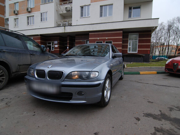 2004 BMW 3 серии 320i IV (E46) Рестайлинг, серый