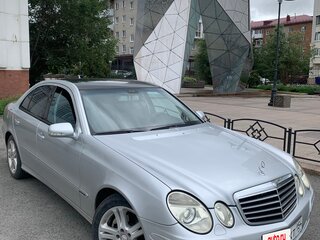 2007 Mercedes-Benz E-Класс 200 III (W211, S211) Рестайлинг, серебристый, 1055000 рублей, вид 2