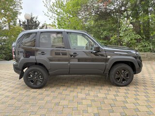 2025 Lada (ВАЗ) Niva Travel I, чёрный, 1450000 рублей, вид 5