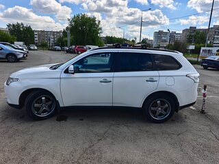 2012 Mitsubishi Outlander III, белый, 1170000 рублей, вид 3