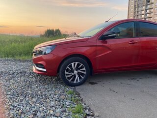 2016 Lada (ВАЗ) Vesta I, красный, 750000 рублей, вид 3