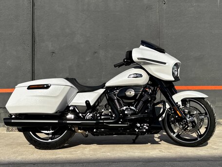 2024 Harley-Davidson Street Glide, белый, 3750000 рублей, вид 3