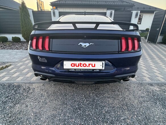 2020 Ford Mustang VI Рестайлинг, синий, 2200000 рублей - вид 4