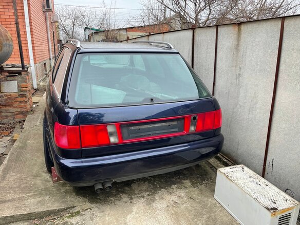 1995 Audi S6 I (C4), чёрный, 700000 рублей - вид 1