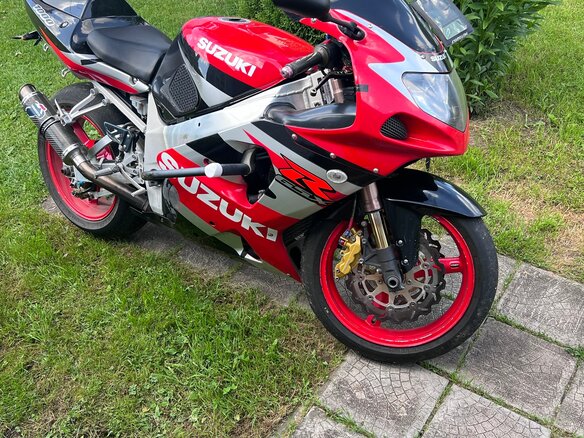 2003 Suzuki GSX-R 1000, красный, 410000 рублей