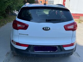 2012 Kia Sportage III, белый, 1800000 рублей, вид 3