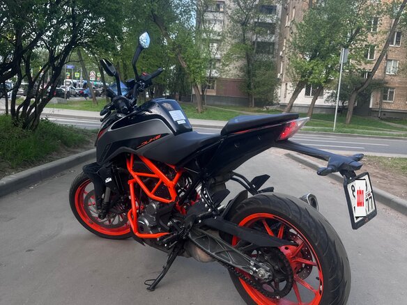 2021 KTM 390 Duke, чёрный, 480000 рублей - вид 3