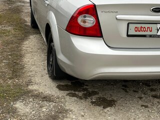 2011 Ford Focus II Рестайлинг, серебристый, 760000 рублей, вид 5