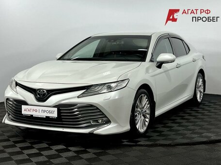 Toyota Camry VIII (XV70)
