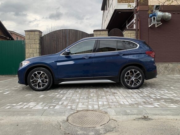 2021 BMW X1 28i xDrive II (F48) Рестайлинг, синий, 3290000 рублей - вид 5
