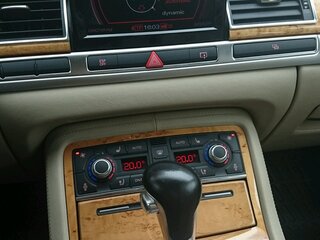 2007 Audi S8 II (D3) Рестайлинг, коричневый, 3000000 рублей, вид 2