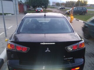 2014 Mitsubishi Lancer X Рестайлинг, чёрный, 900000 рублей, вид 3