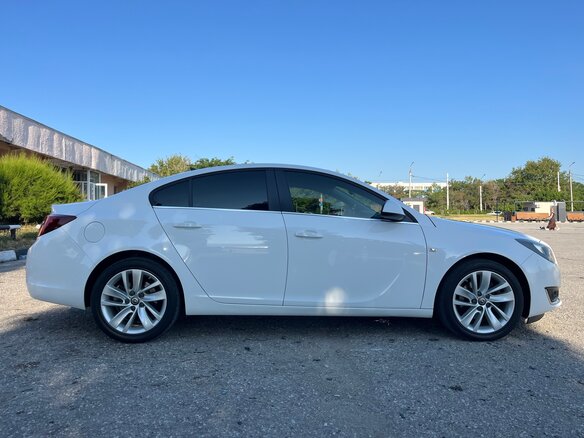 2013 Opel Insignia I Рестайлинг, белый, 1190000 рублей - вид 9