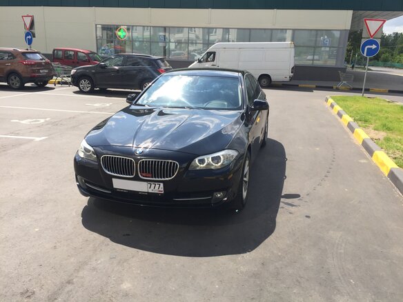 2011 BMW 5 серии 530d xDrive VI (F10/F11/F07), чёрный - вид 3