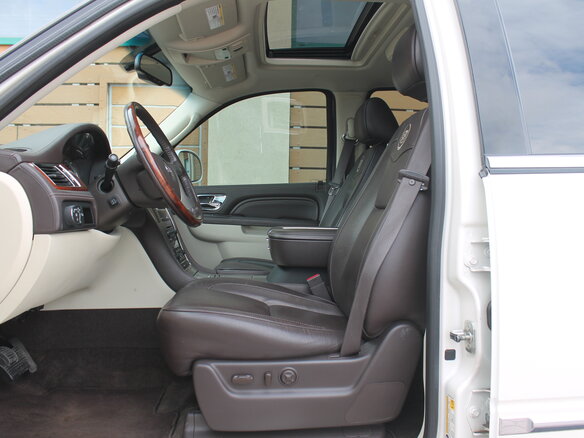 2012 Cadillac Escalade III, бежевый - вид 5