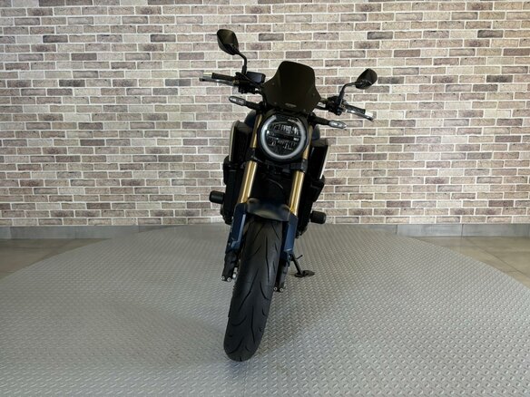 2023 Honda CB 650R, синий, 935000 рублей - вид 4
