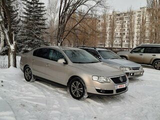 2008 Volkswagen Passat B6, бежевый, 800000 рублей, вид 2