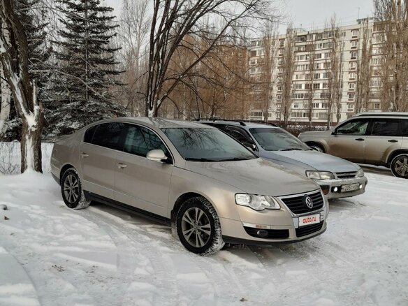 2008 Volkswagen Passat B6, бежевый, 800000 рублей - вид 1