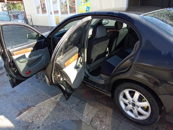 2005 Chevrolet Evanda, чёрный, 450000 рублей - вид 14