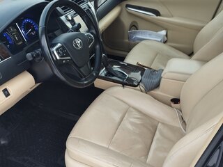 2016 Toyota Camry VII (XV50) Рестайлинг, чёрный, 2200000 рублей, вид 4