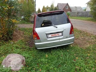 1996 Daihatsu Pyzar I, красный, 180000 рублей, вид 3
