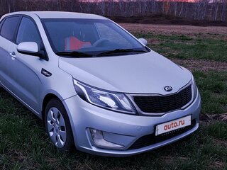 2014 Kia Rio III, серебристый, 791000 рублей, вид 2