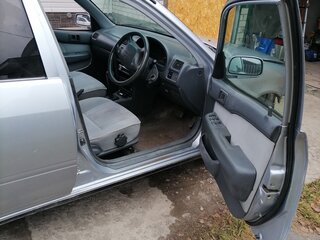 1998 Toyota Starlet V (P90), серебристый, 210000 рублей, вид 5
