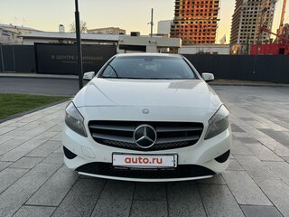 2014 Mercedes-Benz A-Класс 180 III (W176), белый, 1590000 рублей, вид 2
