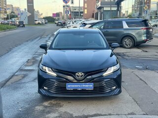 2020 Toyota Camry VIII (XV70), чёрный, 2450000 рублей, вид 2