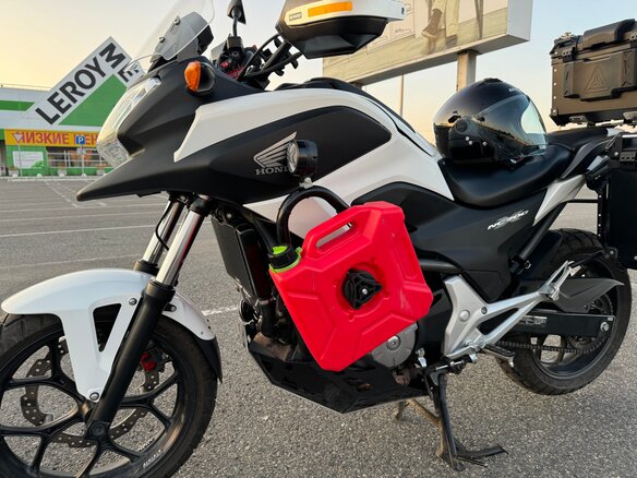 2012 Honda NC 700X, белый, 600000 рублей - вид 26