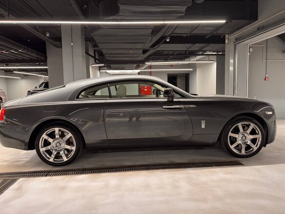 2015 Rolls-Royce Wraith, серый, 18500000 рублей - вид 1