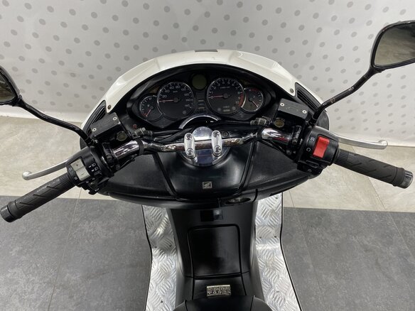 2004 Honda Forza, белый, 222000 рублей - вид 16