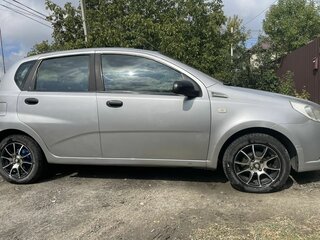 2010 Chevrolet Aveo I Рестайлинг, серебристый, 350000 рублей, вид 5