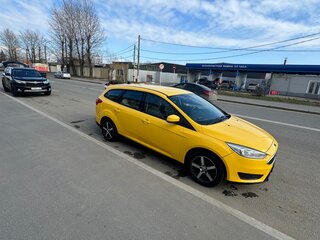 2018 Ford Focus III Рестайлинг, жёлтый, 1300000 рублей, вид 2