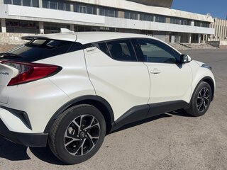 2020 Toyota C-HR I Рестайлинг, белый, 3210000 рублей, вид 4
