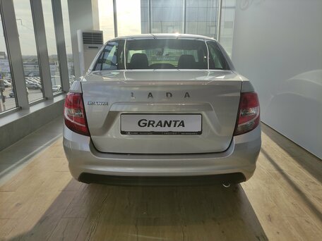 2026 Lada (ВАЗ) Granta I Рестайлинг, серебристый, 1007000 рублей, вид 5