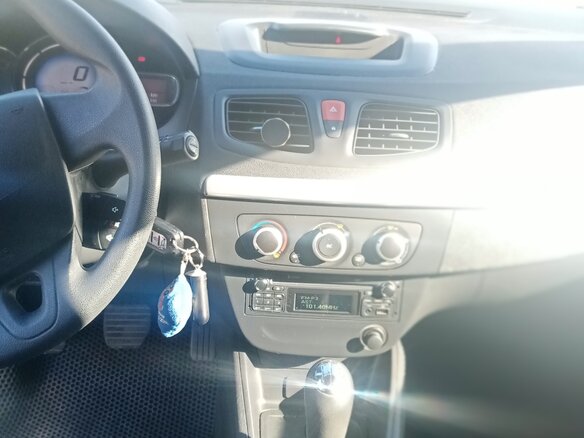 2014 Renault Megane III Рестайлинг, бежевый, 759000 рублей - вид 4