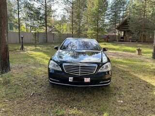 2011 Mercedes-Benz S-Класс 500 Long V (W221) Рестайлинг, чёрный, 1900000 рублей, вид 3