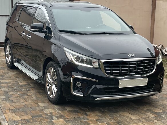 2019 Kia Carnival III, чёрный - вид 3