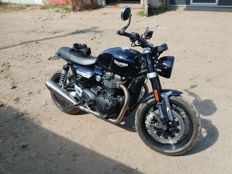 2023 Triumph Speed Twin, чёрный, 950934 рублей, вид 4