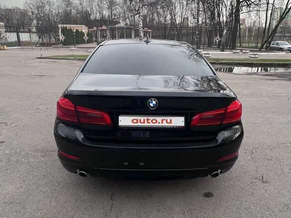2017 BMW 5 серии 520d VII (G30/G31/G38), чёрный, 2960000 рублей - вид 2