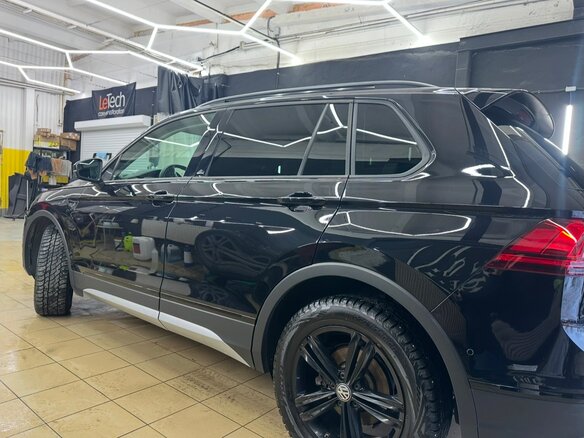 2019 Volkswagen Tiguan II, чёрный, 2950000 рублей - вид 10