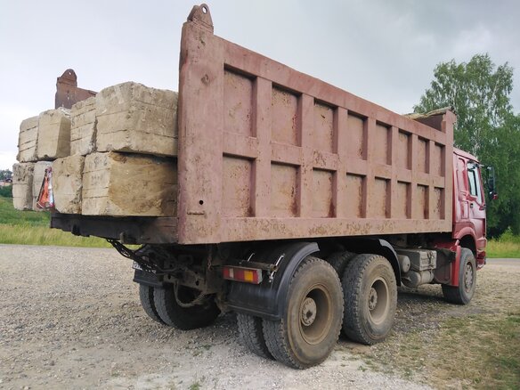 2007 Sinotruk Howo Прочие Кабины, красный, 1100000 рублей - вид 1
