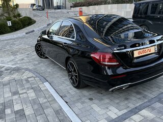 2017 Mercedes-Benz E-Класс 400 V (W213, S213, C238), чёрный, 3400000 рублей, вид 3
