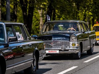 1962 ГАЗ 13 «Чайка», чёрный, 8500000 рублей, вид 3