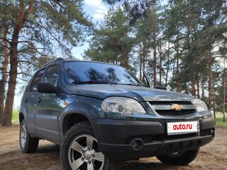 2009 Chevrolet Niva I Рестайлинг, серый, 820000 рублей, вид 1