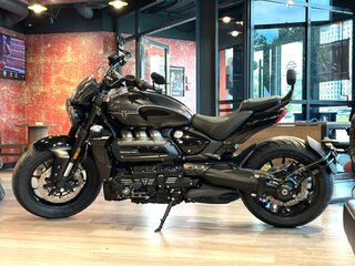 2024 Triumph Rocket 3, чёрный, 3600000 рублей, вид 5