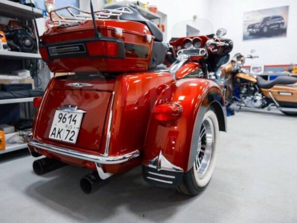 2011 Harley-Davidson Tri Glide, красный, 2700000 рублей - вид 8