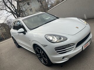 2013 Porsche Cayenne Diesel II (958), белый, 5500000 рублей, вид 2